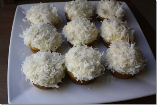 cupcakes with coconut