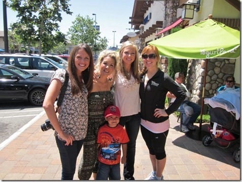 bloggers at yogurtland