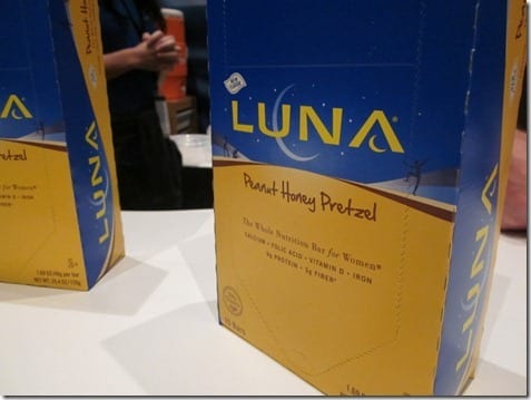 peanut honey pretzel luna bars