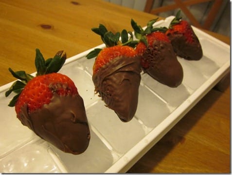 strawberries in nutella