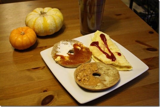 pumpkin spice bagel thins breakfast