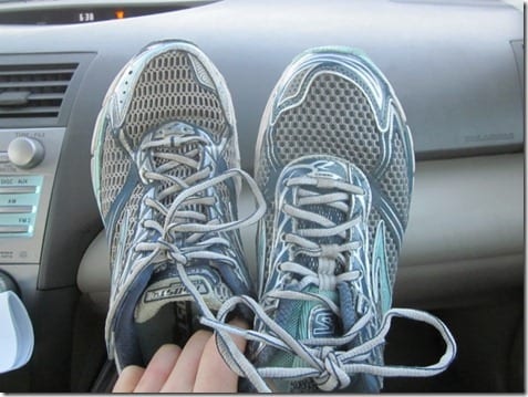 brooks ghost running shoes