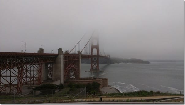 can you run across the golden gate bridge 