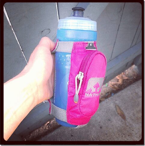 runner handheld water bottle