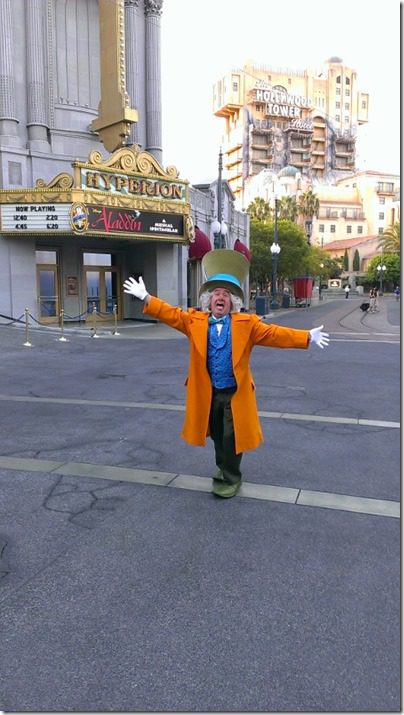 mad hatter at disneyland half marathon (450x800)