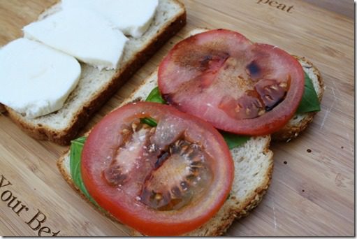 healthy caprese sandwich 