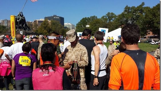 getting a medal at marine corps marathon (800x450)