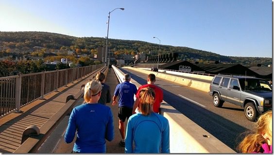 running across the bridge in bethlehem (800x450)