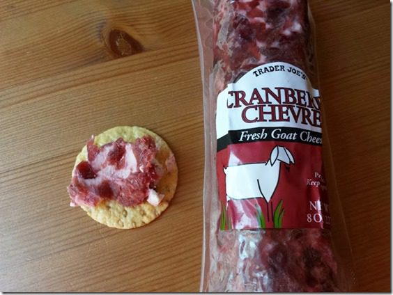 cranberry goat cheese on a cracker (668x501)