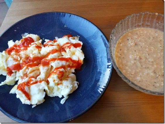 eggs and oatmeal (668x501)