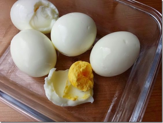 hardboiled eggs (668x501)