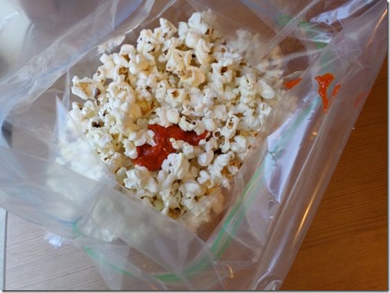 food blog how to make sriracha popcorn recipe 