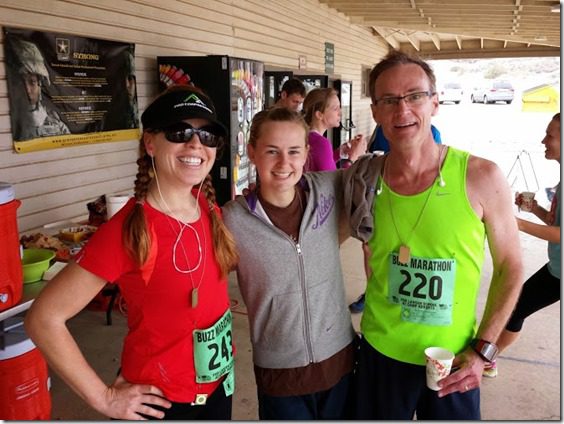 charlotte and dad from new zealand after marathon (669x502)