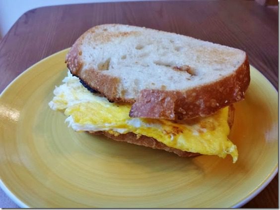 egg sandwich (669x502)