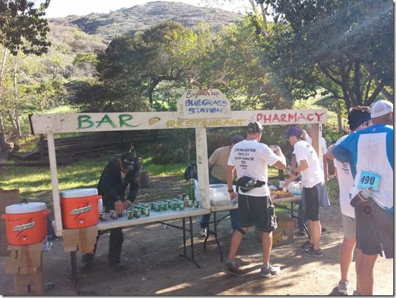 best aid station at catalina marathon (800x600)