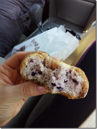 blueberry donut after marathon recap and results (600x800)