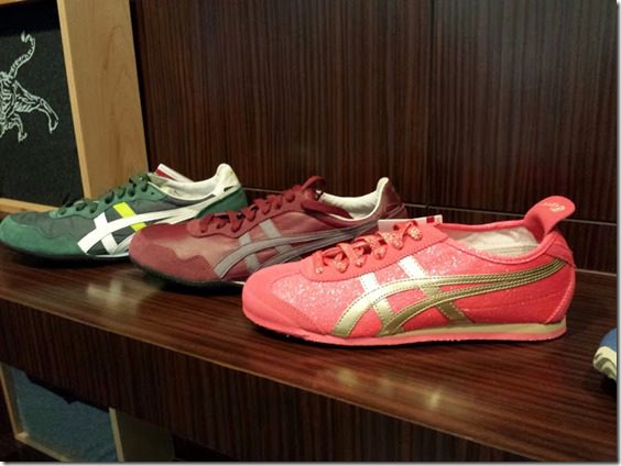 cute asics casual shoes (669x502)