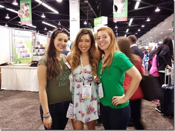 eco vegan gal blogilates and runeatrepeat at expo west (669x502) (669x502)