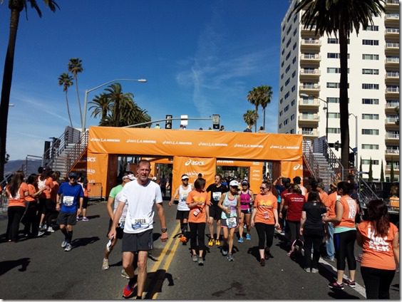 la marathon finish line (800x600)