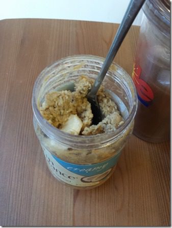 oatmeal in a jar (600x800)