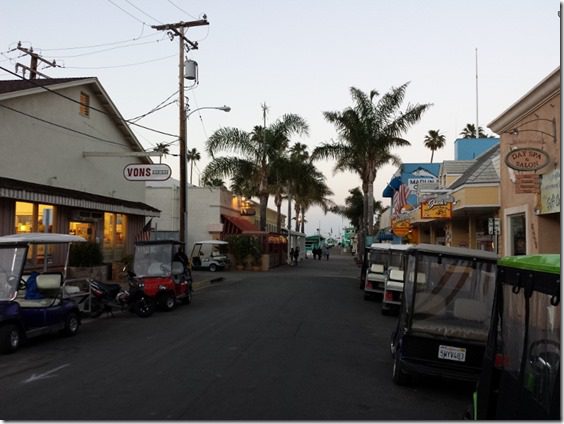 walking after catalina marathon (800x600)