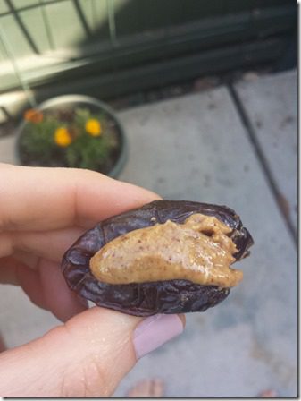 dates with almond butter (600x800)