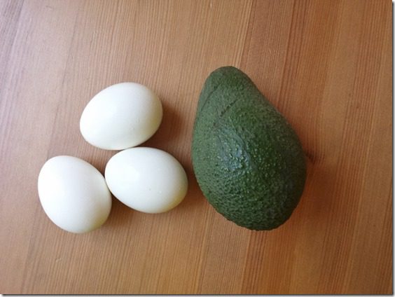 eggs and avocado (800x600)