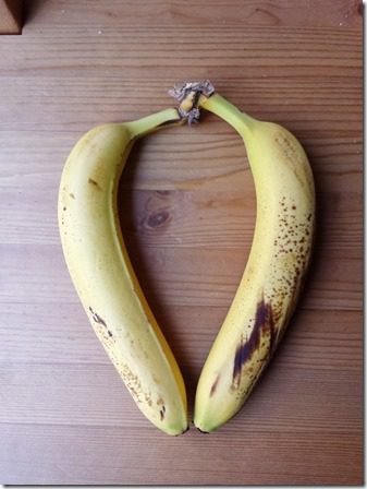 freezing bananas for smoothies (600x800)