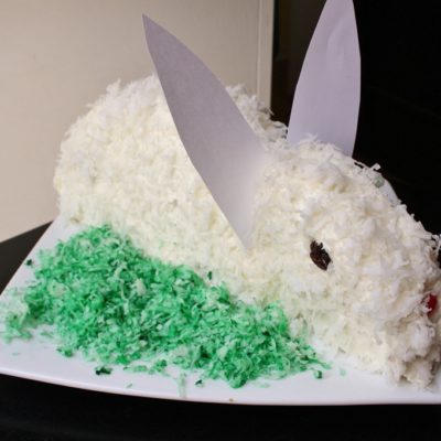 How To Make an Easter Bunny Cake