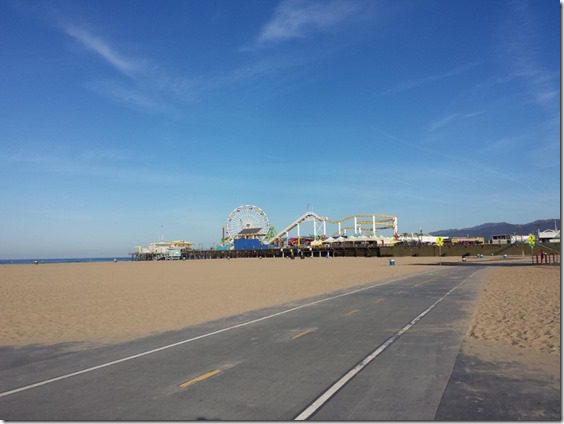 running in los angeles santa monica pier (800x600)