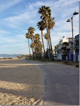 running on the los angeles beach path california (600x800)