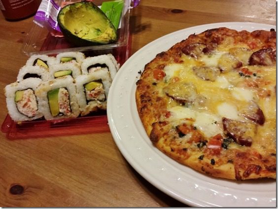 pizza and sushi for prerace (800x600)