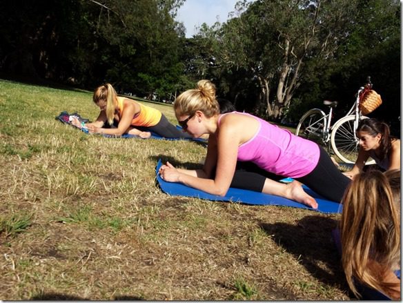 yoga in the park 2 (800x600)