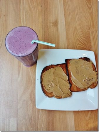 toast and smoothie after running (600x800)