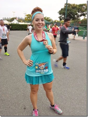 disneyland 10k run finish cinderella (600x800)