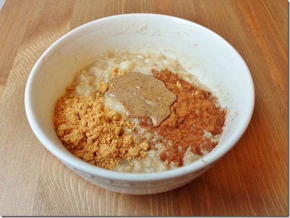 oatmeal with almond butter and pb powder (800x600)