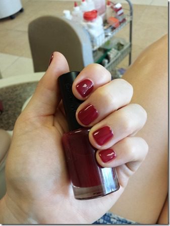 red nails first gel (600x800)
