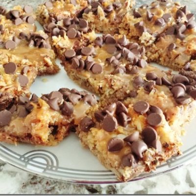The Best Caramel Chocolate Chip Bars of Your Life