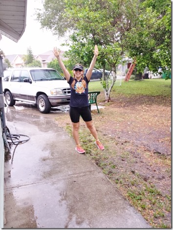 crazy florida runner in the rain (600x800)