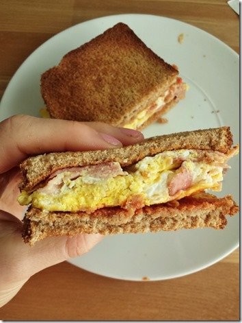egg sandwich breakfast (600x800)