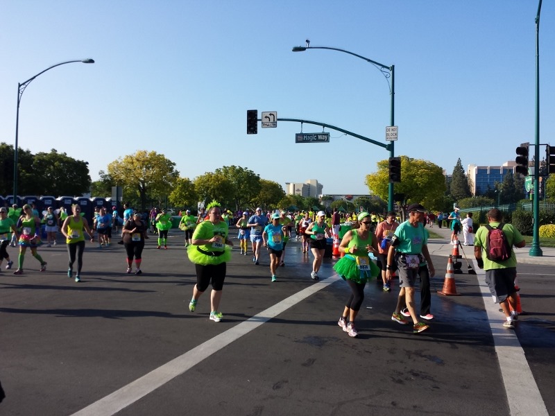 Runners take flight in Tinker Bell Half Marathon – Orange County