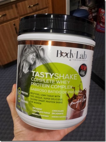 body lab j lo protein powder (600x800)