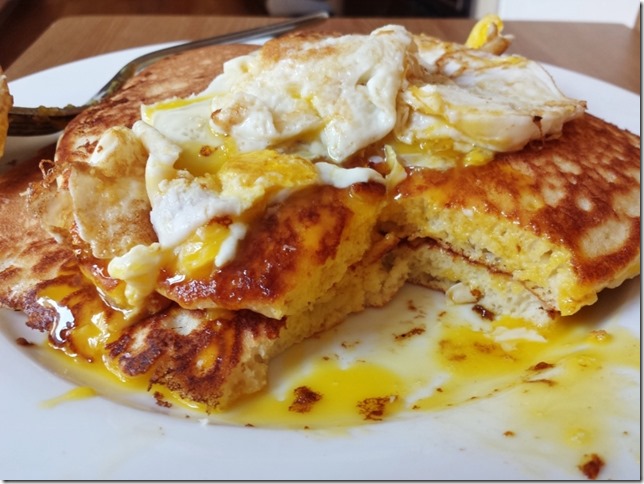 pancakes and eggs sunday (800x600)
