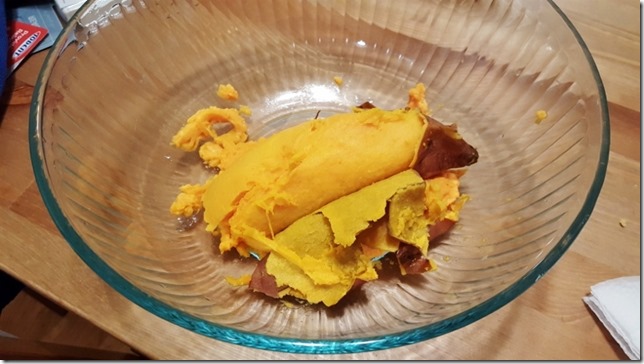 sweet potato casserole thanksgiving preparation 3 (800x450)