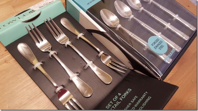 small forks and spoons (800x450)
