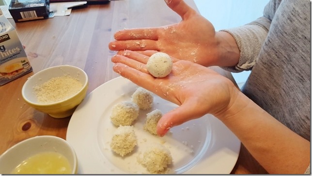 meatless monday goat cheese balls recipe 17 (800x450)