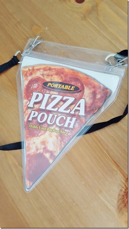 skinnyrunner got me a pizza pouch (450x800)