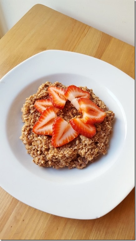 chocolate covered strawberry oatmeal recipe 3 (800x450)