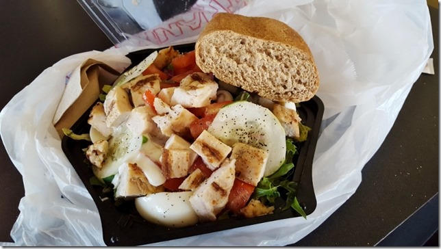 bread as big as salad (800x450)