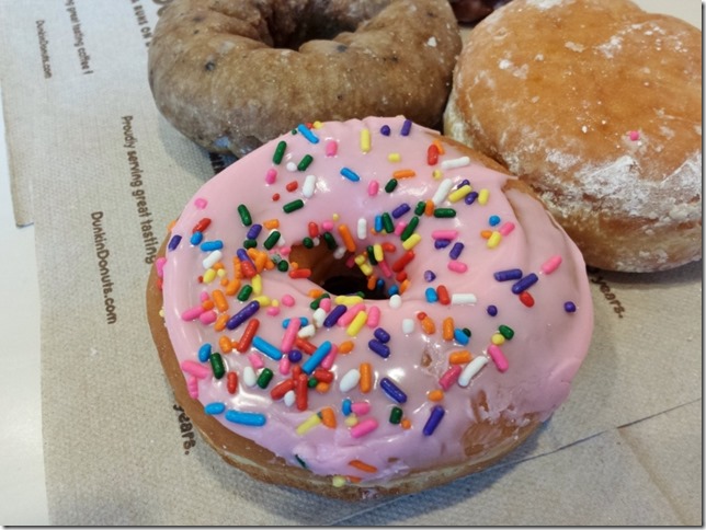 dunkin donuts tasting (800x600)